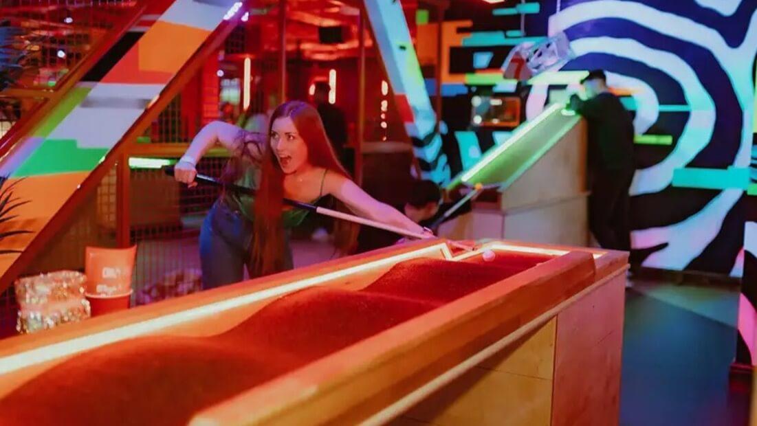 Roxy Ball Rooms Crazy Pool Roxy Ball Rooms Crazy Pool